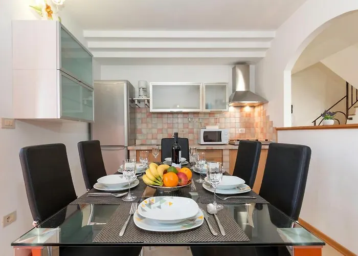 Villa Istriana House